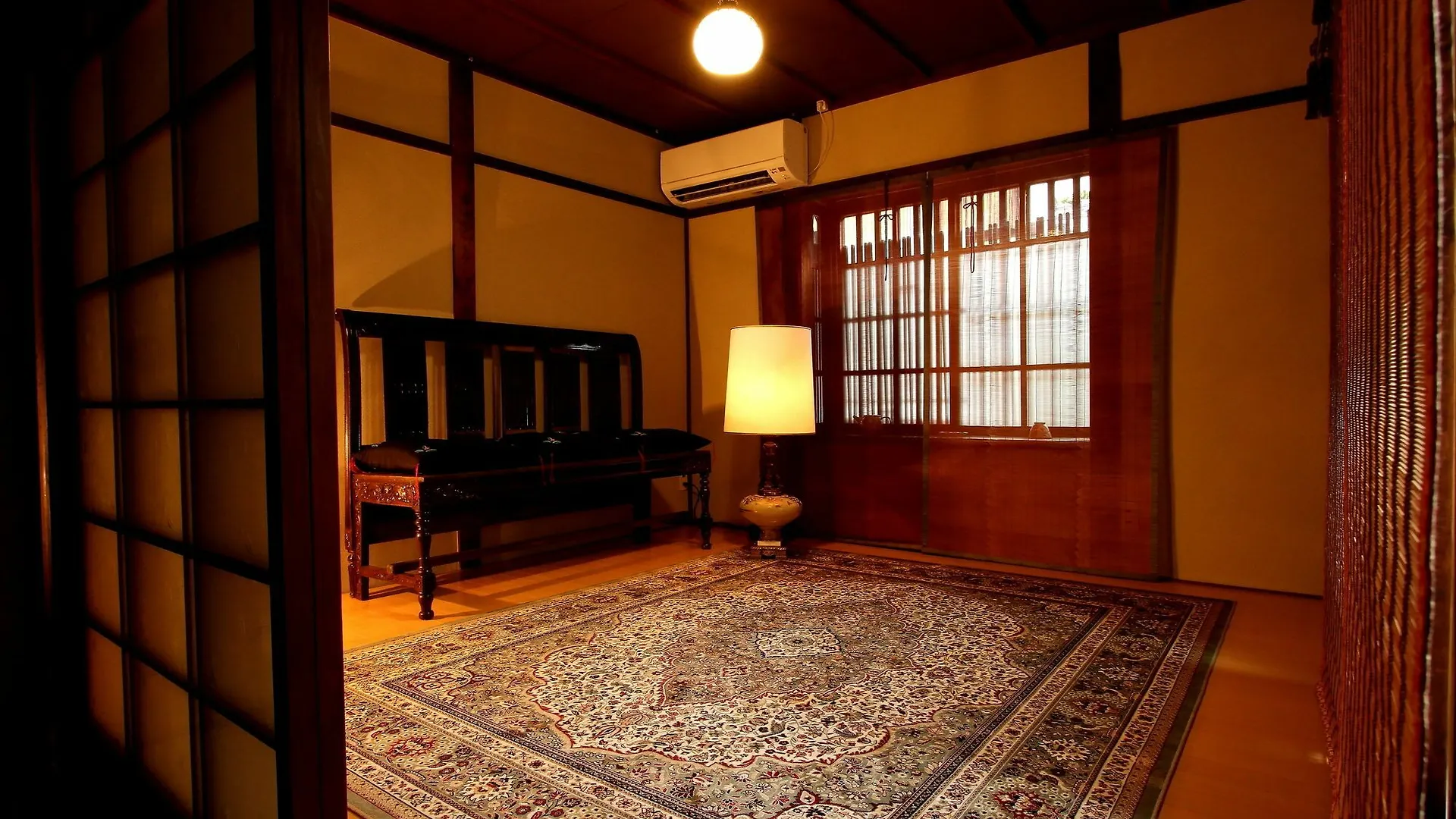 Naokonoza Tsubakitei Kyotoeki Villa 0*, Kyoto Japan